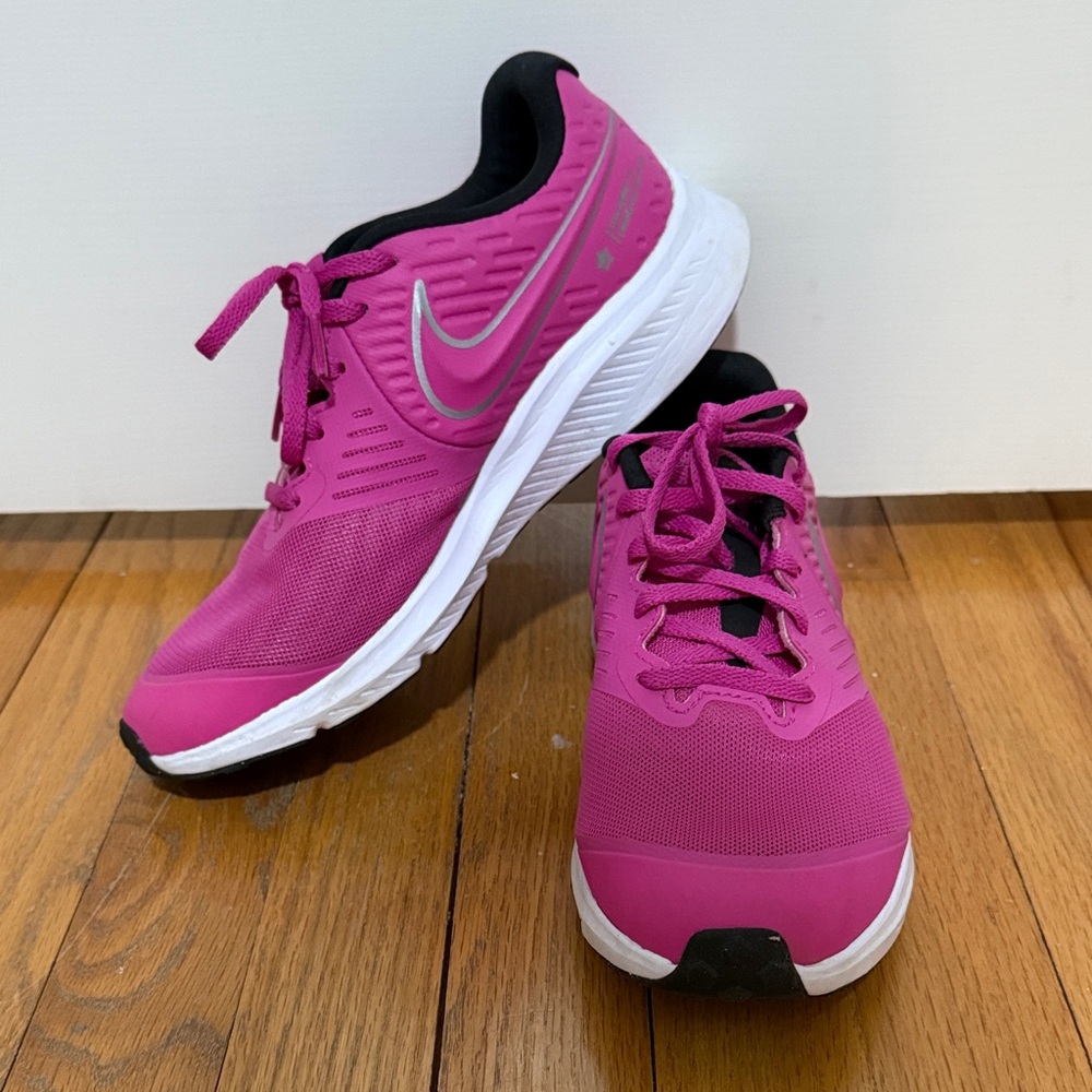 Nike Kids Youth Pink Athletic Shoes Fits Womens 8 1/2
